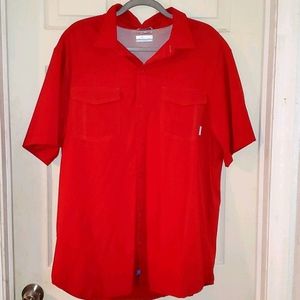 Columbia short sleeve button down shirt